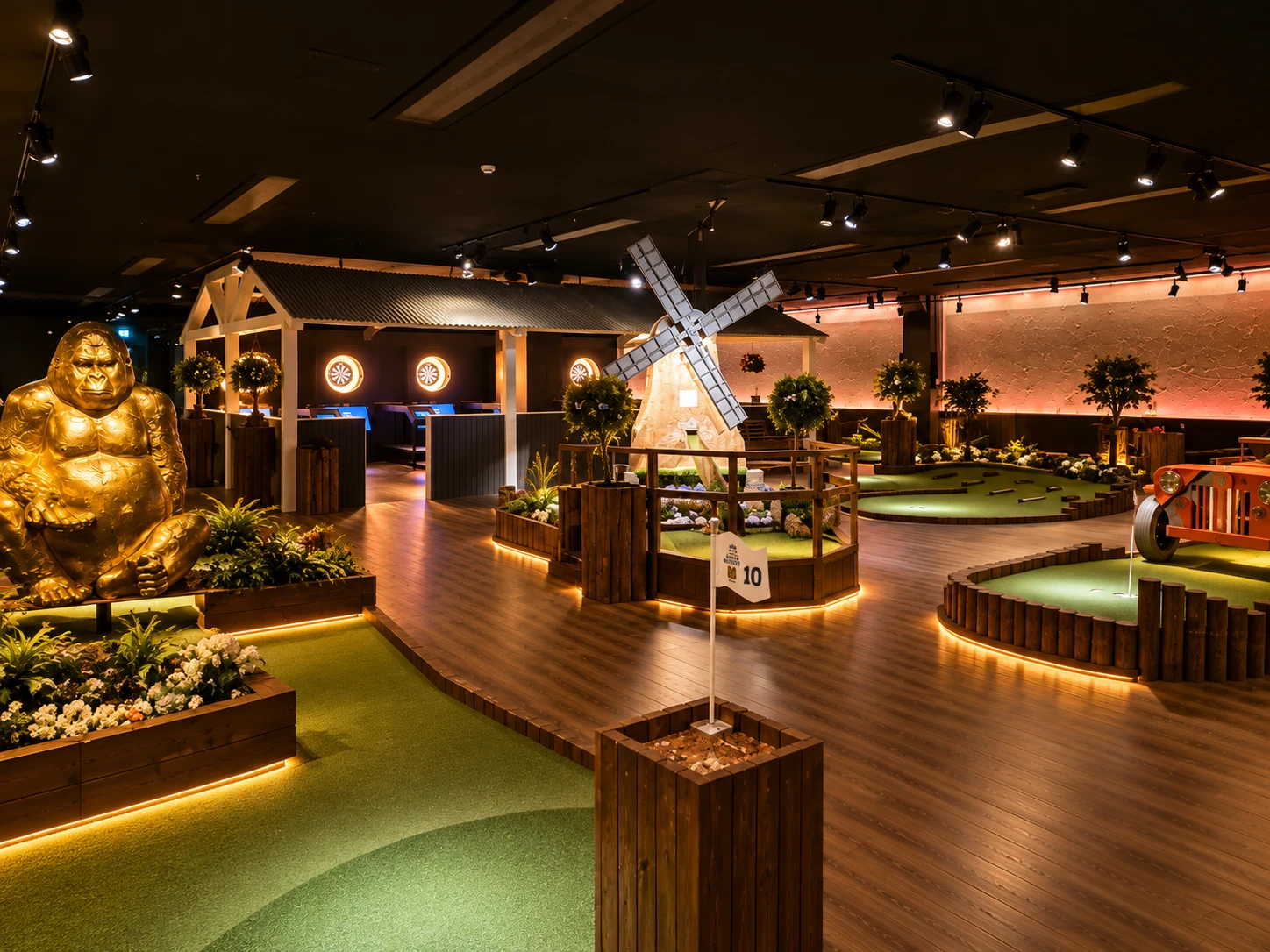 Minigolfbrautirnar á Minigarðinum